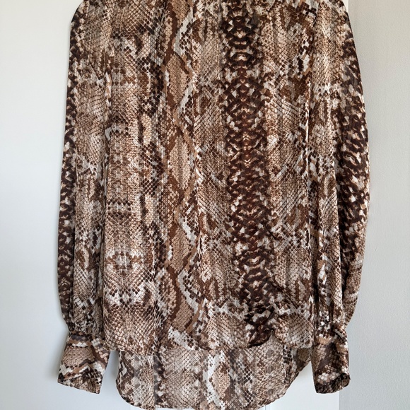 Blusa elegante en estampado animal print - H&M - Picture 4 of 6